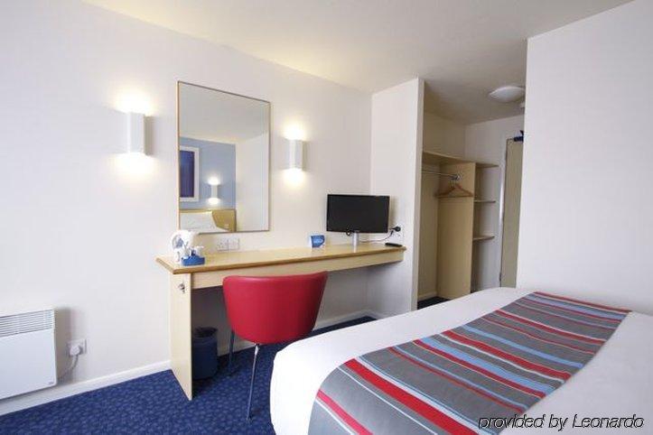 Travelodge Dundee Central Hotel Екстер'єр фото