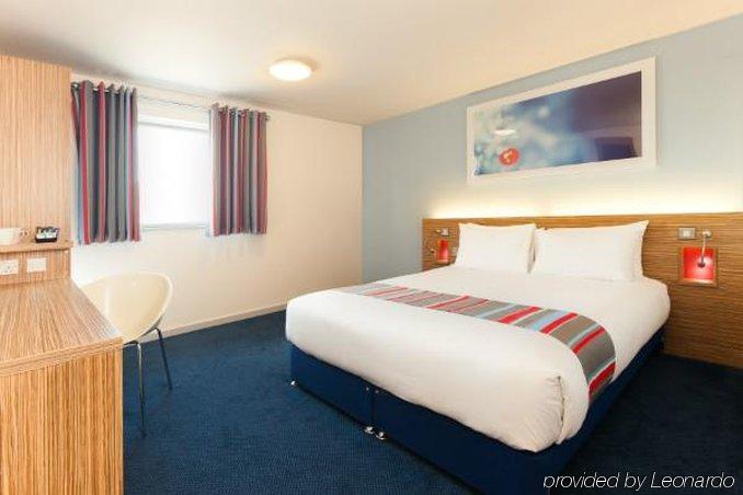 Travelodge Dundee Central Hotel Екстер'єр фото